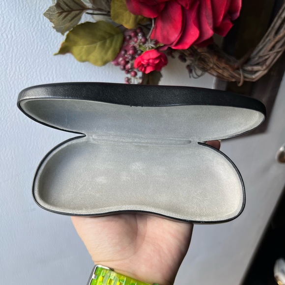 Ray-Ban black hard case sunglasses/eye glasses case - Picture 6 of 15